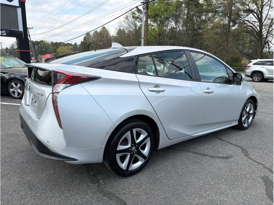 Used 2017 Toyota Prius Four Touring w/ Premium Convenience Package image 6