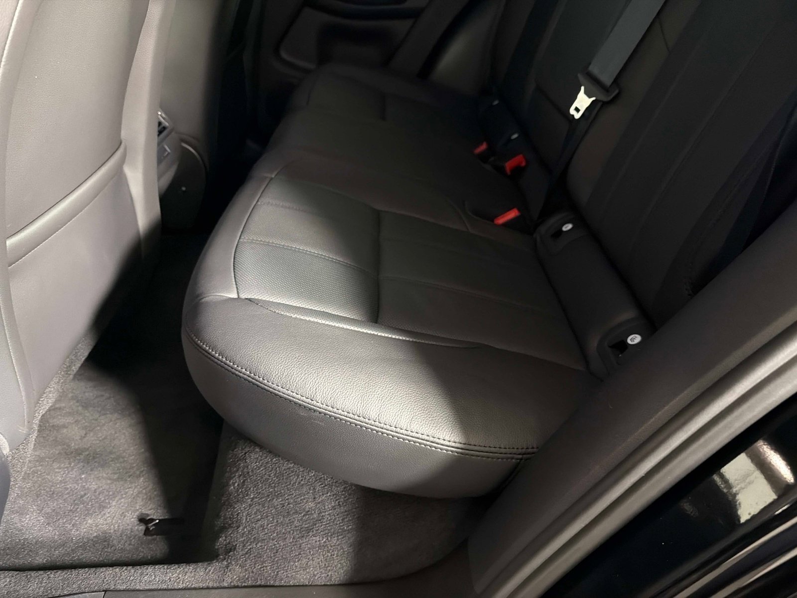 Used 2026 Land Rover Range Rover Evoque S image 30