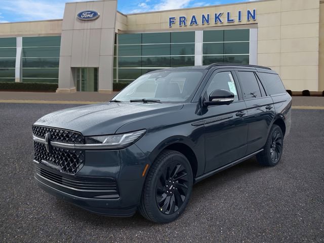 New 2026 Lincoln Navigator Reserve w/ Jet Appearance Package image 3