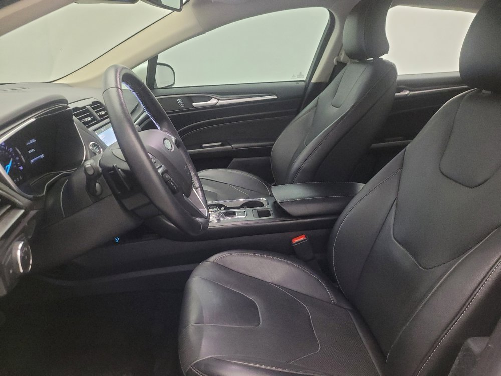 Used 2019 Ford Fusion Titanium image 17