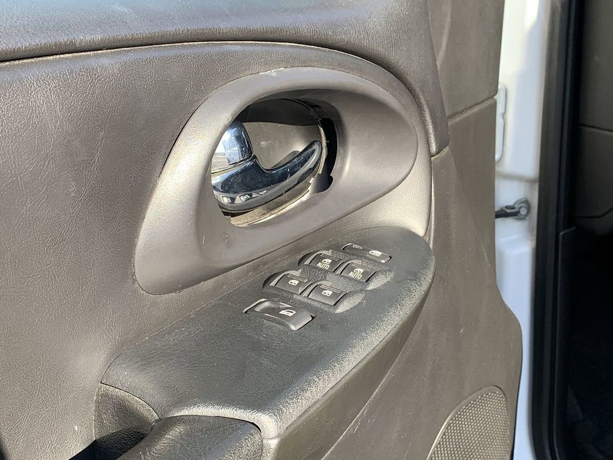 Used 2008 Chevrolet TrailBlazer LT AWD/4WD image 16