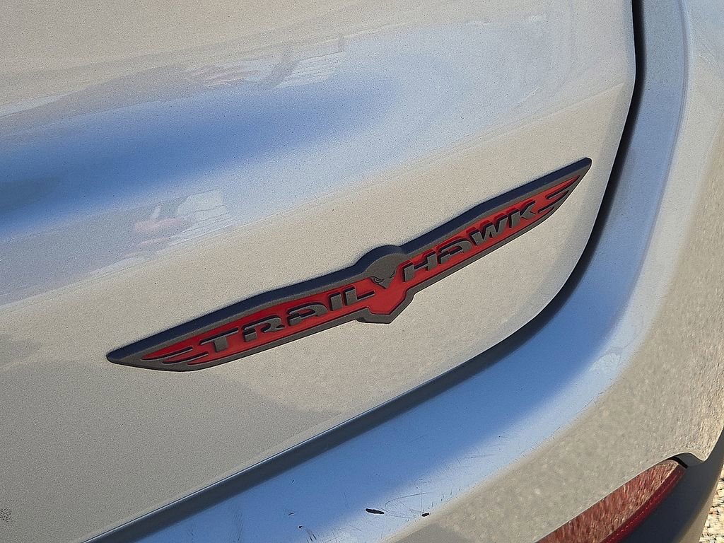 Used 2024 Jeep Compass Trailhawk image 14