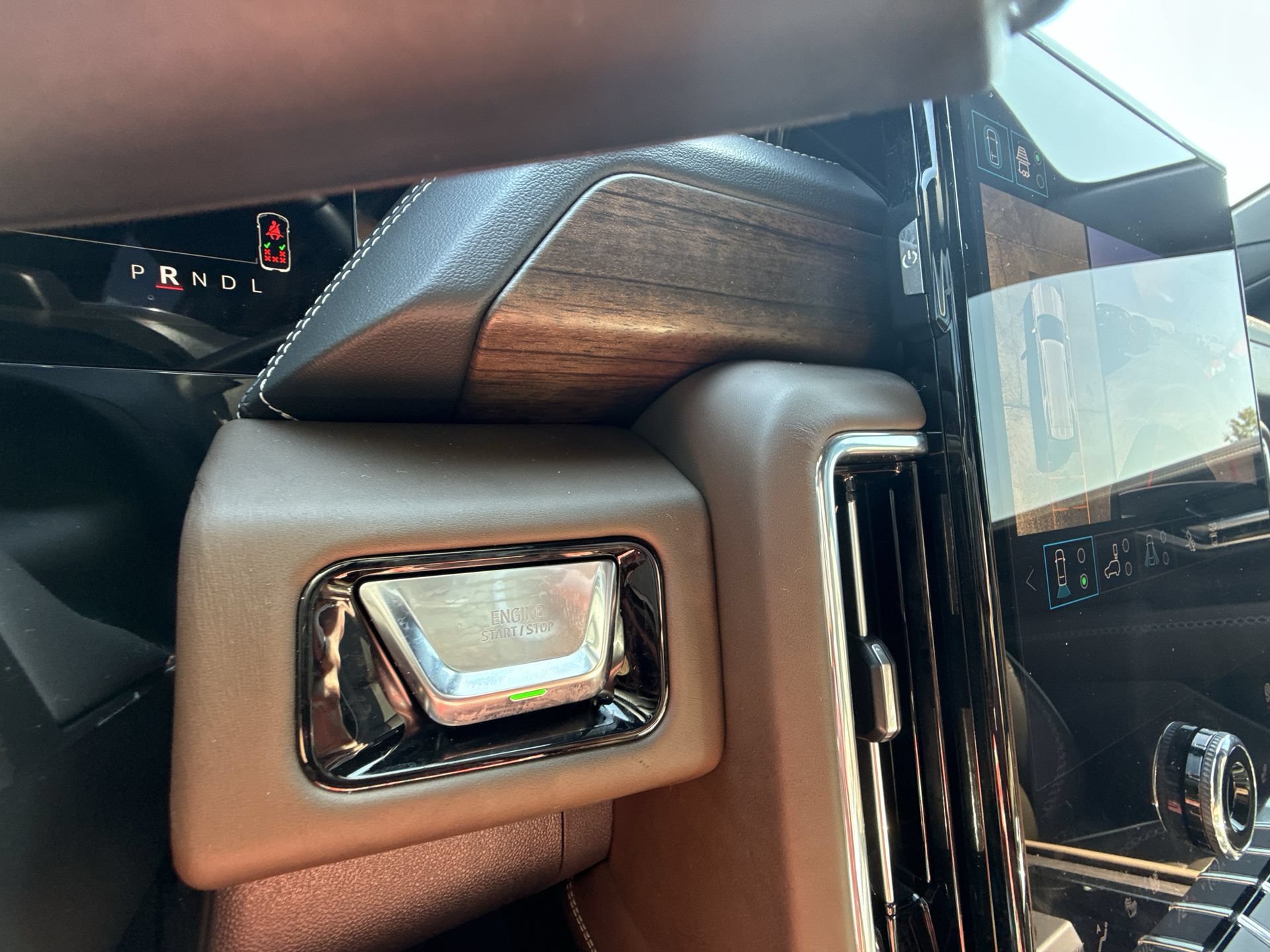 Certified 2026 GMC Yukon Denali Ultimate AWD/4WD image 23