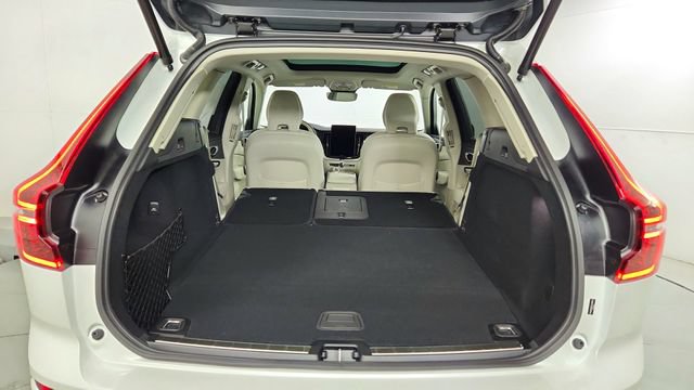 New 2026 Volvo XC60 T8 Ultra w/ Climate Package PRO AWD/4WD image 43