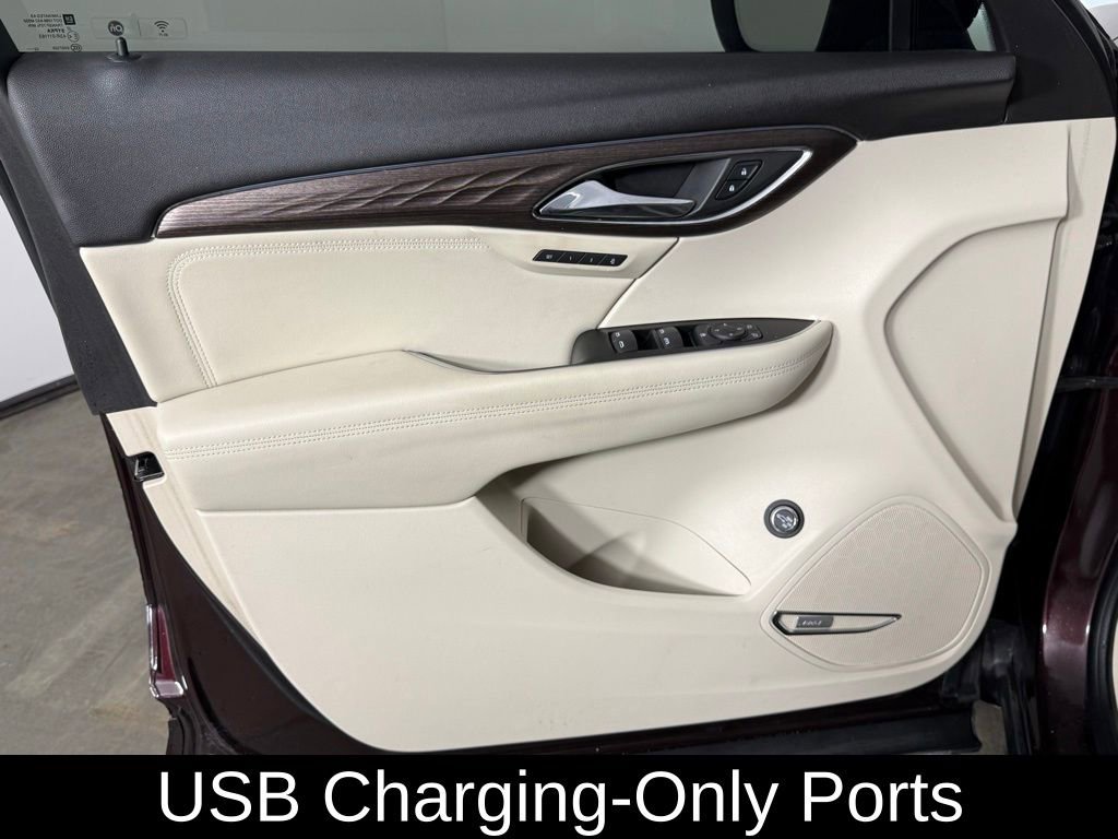 Used 2023 Buick Envision Avenir image 18