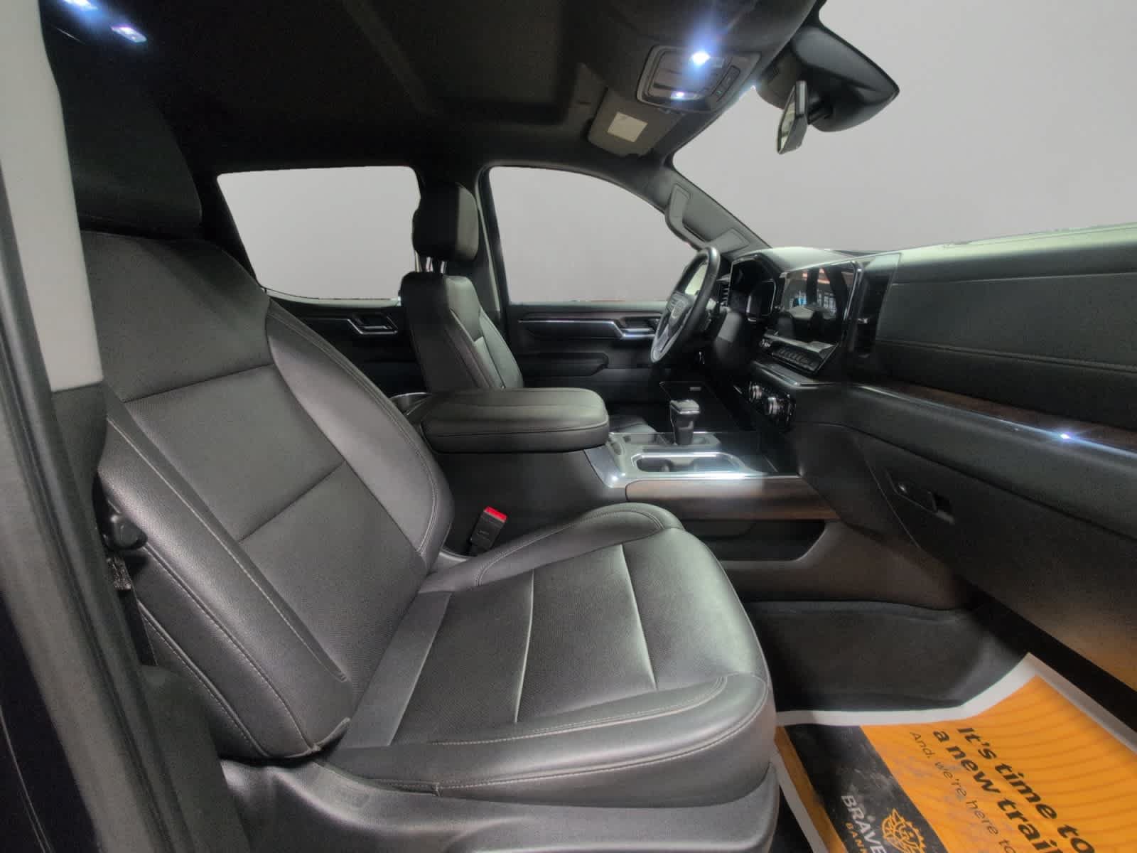 Used 2023 GMC Sierra 1500 SLT w/ SLT Premium Package AWD/4WD image 15