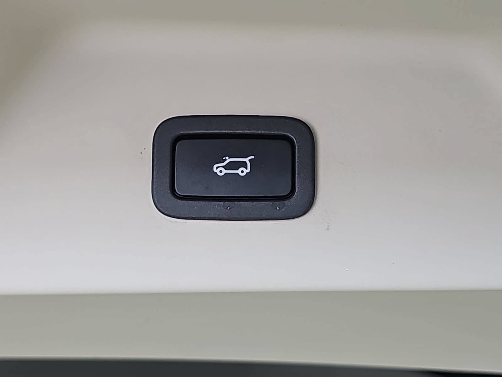 Used 2017 Land Rover Range Rover HSE AWD/4WD image 13