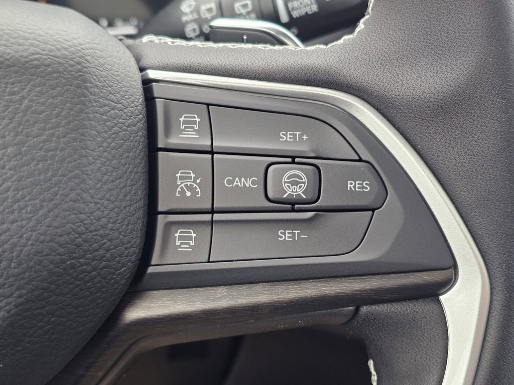 New 2026 Jeep Grand Cherokee L Limited image 21