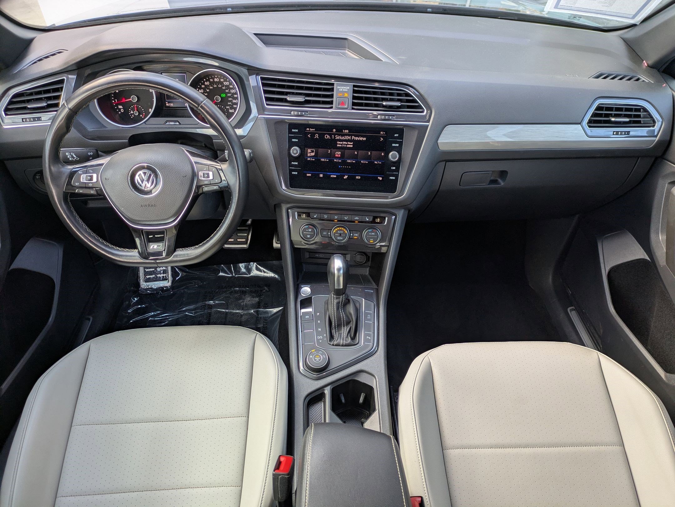 Used 2021 Volkswagen Tiguan SE image 23