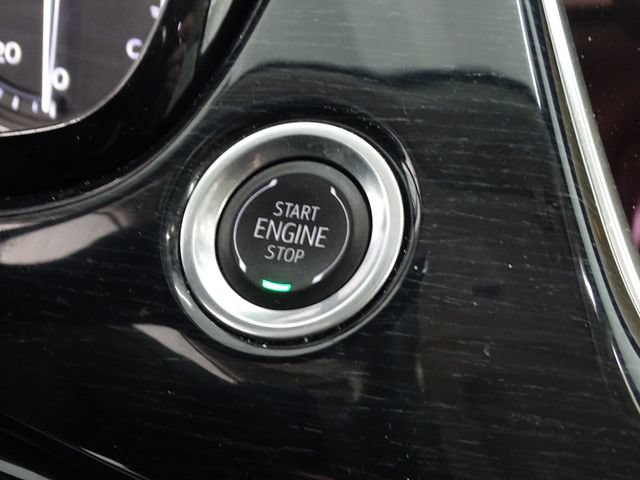 Certified 2024 Cadillac XT6 Premium Luxury w/ Technology Package AWD/4WD image 9