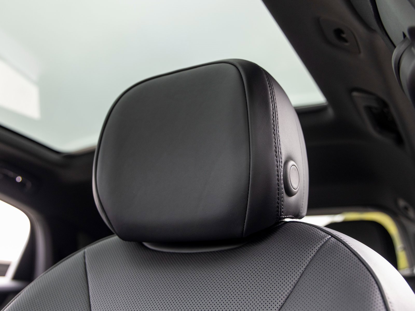 New 2026 Porsche Cayenne Coupe image 27