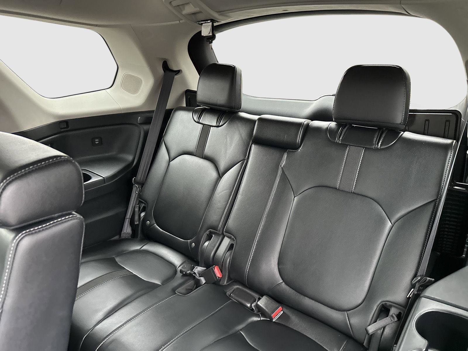 Certified 2025 Honda Pilot Touring image 39