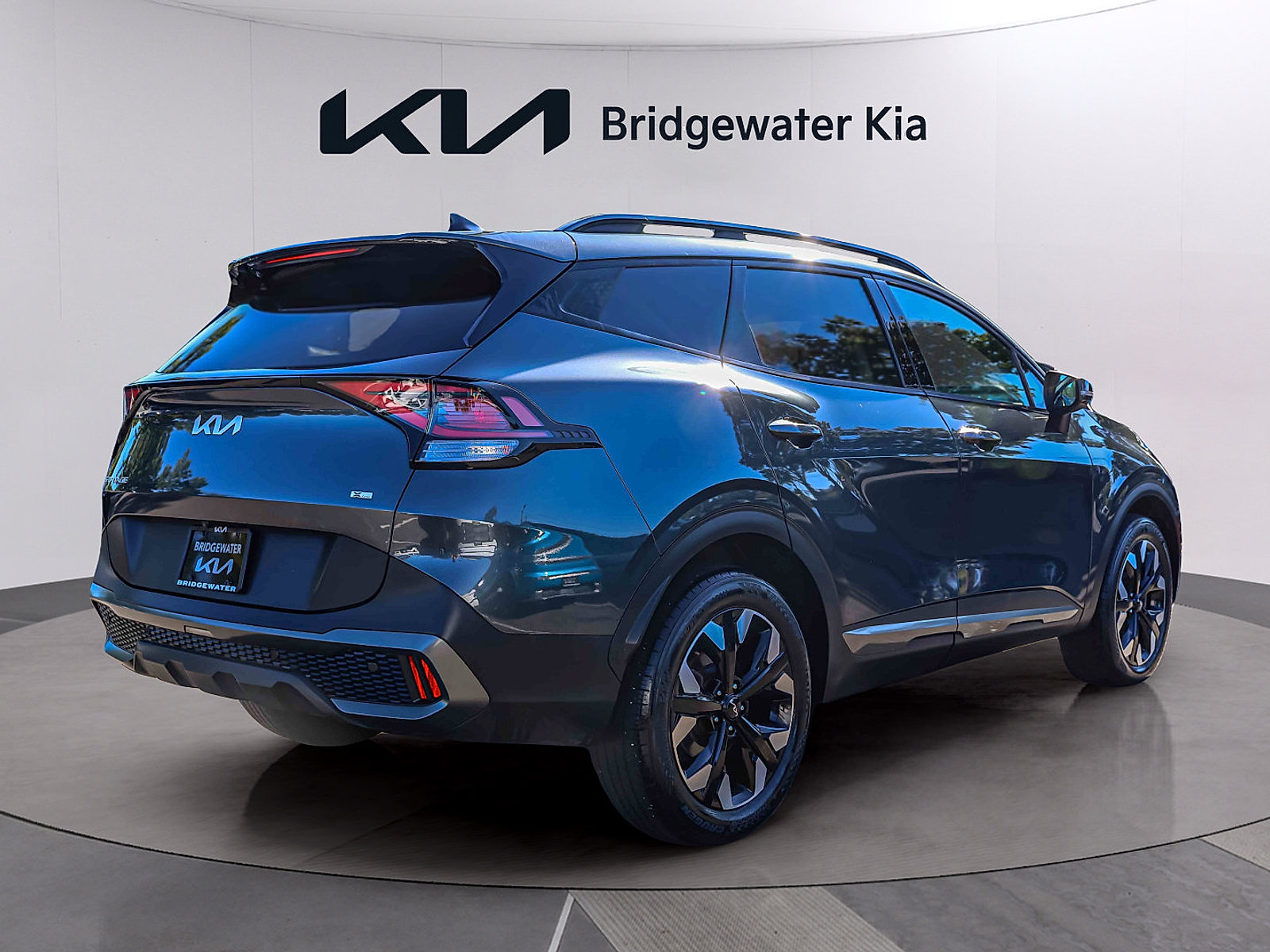 Used 2023 Kia Sportage X-Line w/ X-Line Premium Package AWD/4WD image 6