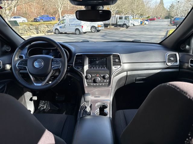 Used 2019 Jeep Grand Cherokee Laredo image 12