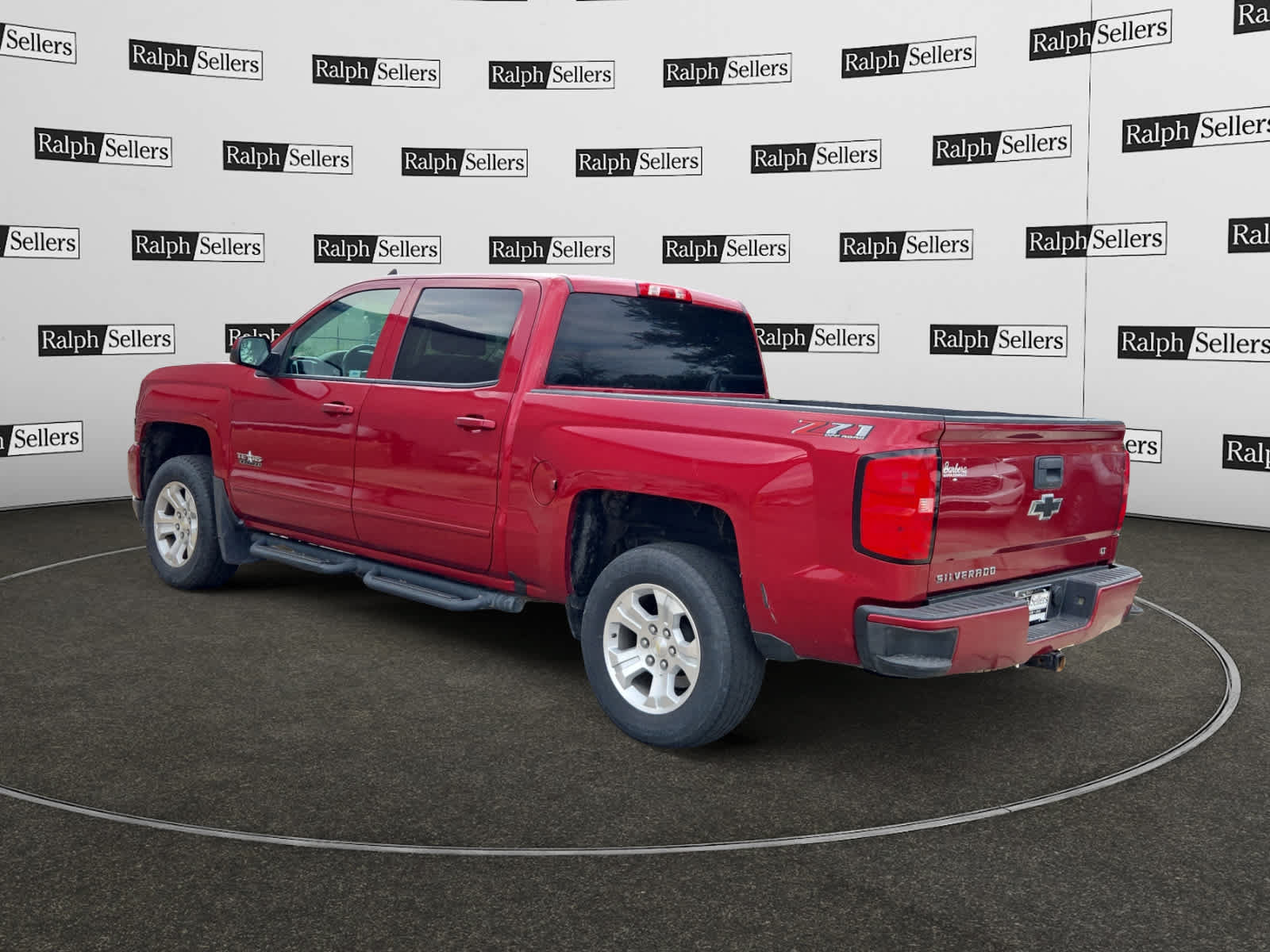 Used 2018 Chevrolet Silverado 1500 LT w/ Texas Edition AWD/4WD image 4