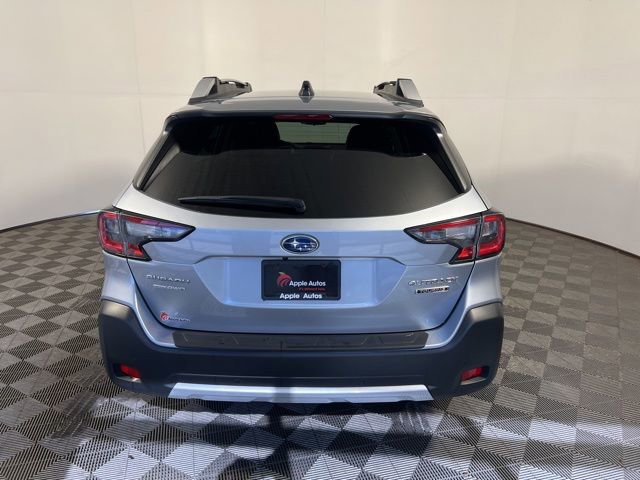 Used 2023 Subaru Outback Touring AWD/4WD image 8
