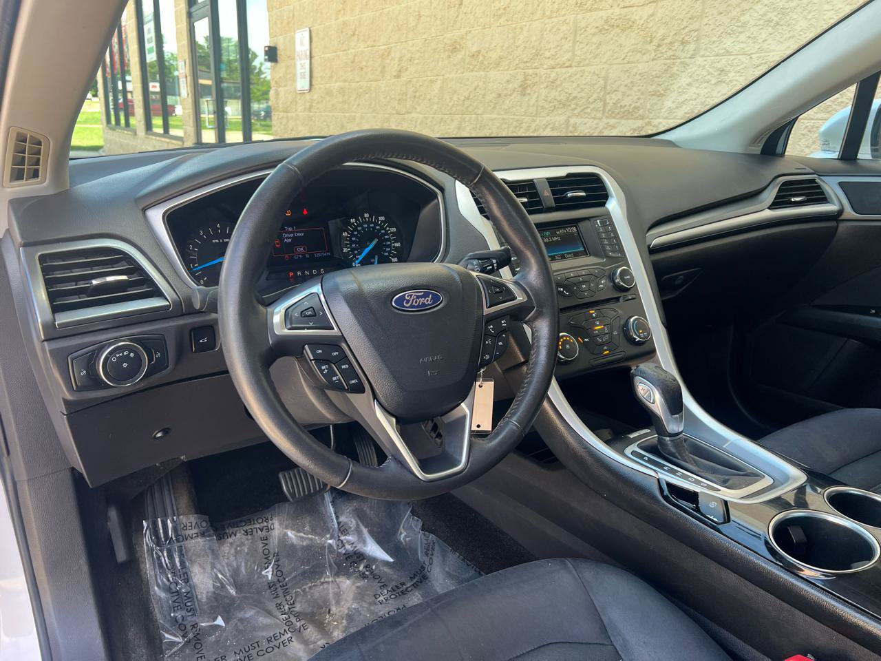 Used 2013 Ford Fusion SE FWD image 7