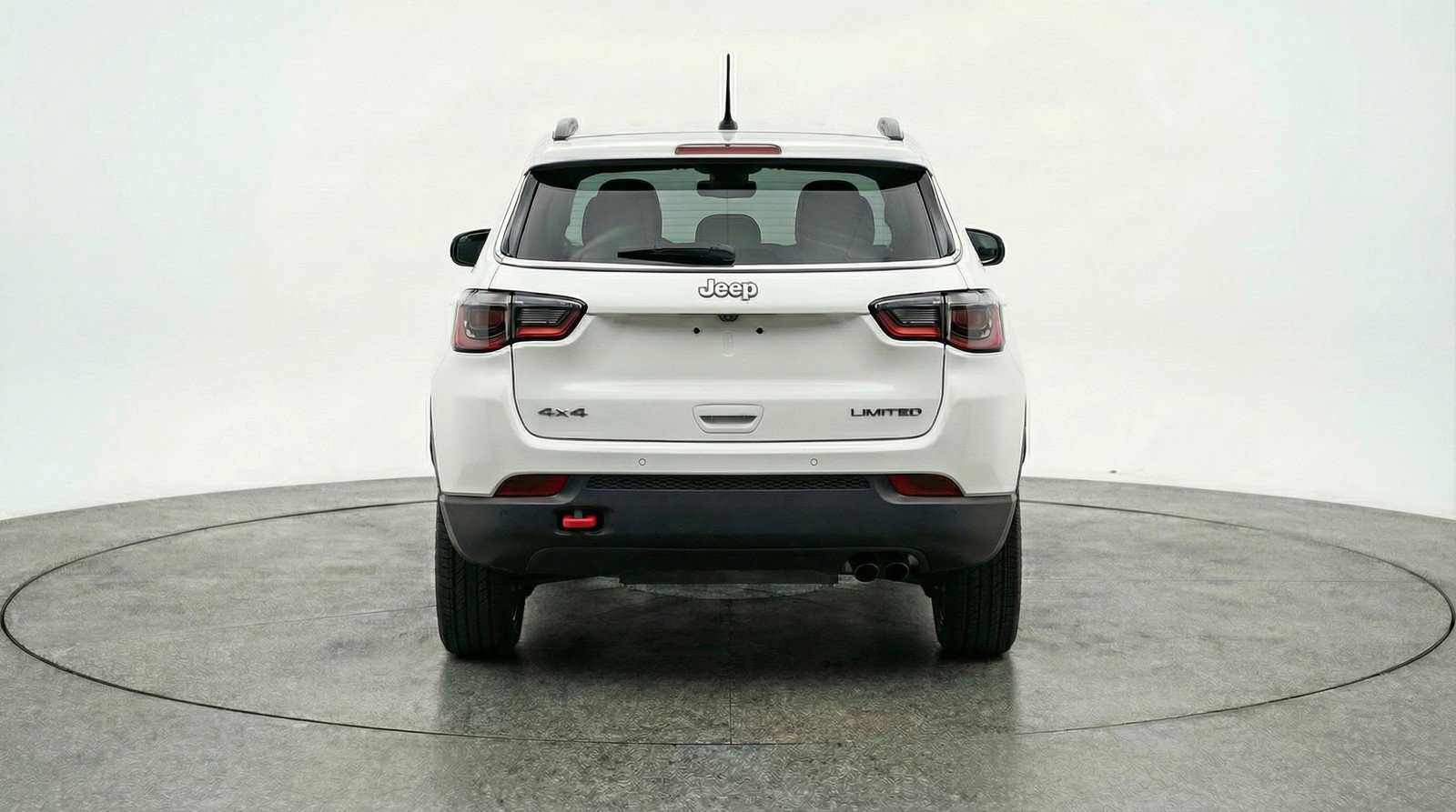 Used 2025 Jeep Compass Trailhawk image 7