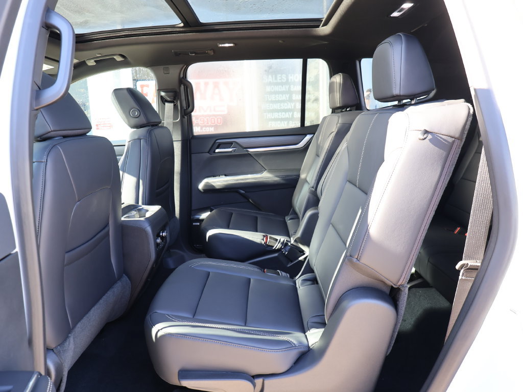 New 2027 GMC Acadia Elevation w/ Black Edition AWD/4WD image 26