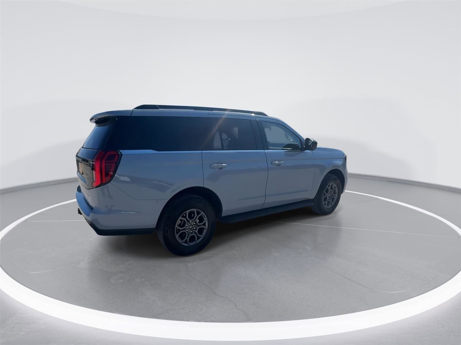 Certified 2025 Ford Expedition Active RWD image 8