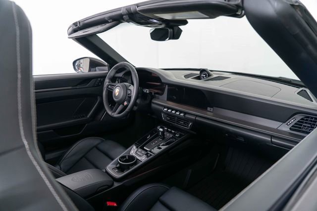 Used 2025 Porsche 911 Carrera GTS RWD image 24