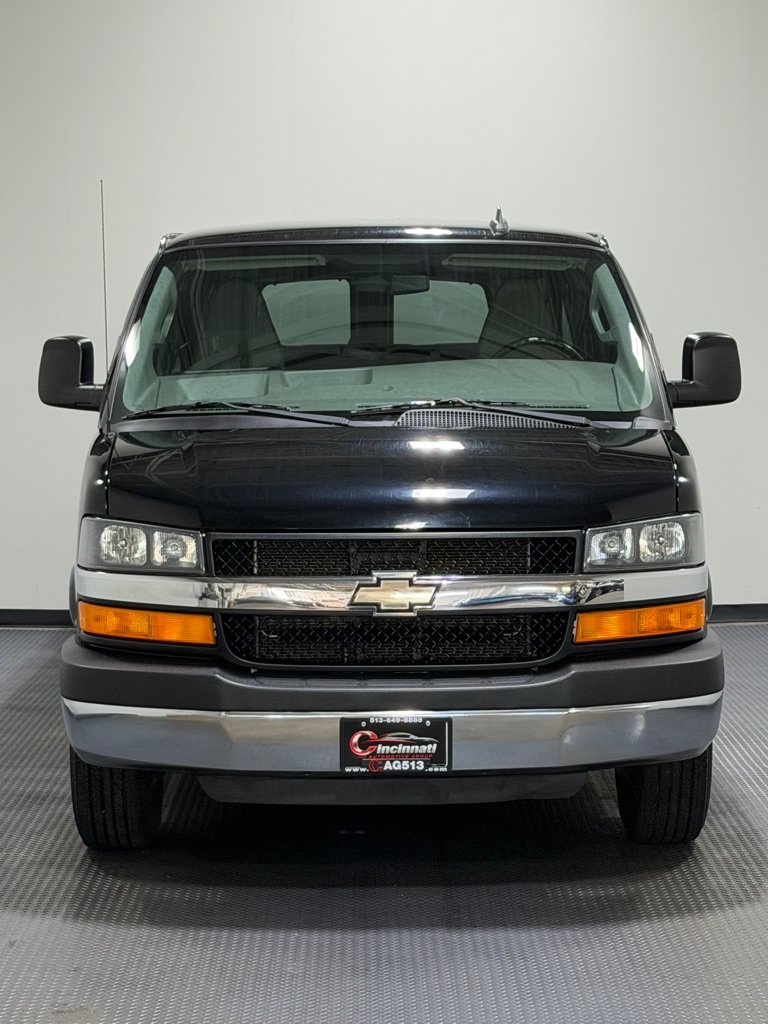 Used 2016 Chevrolet Express 3500 LT w/ LT Preferred Equipment Group RWD image 3