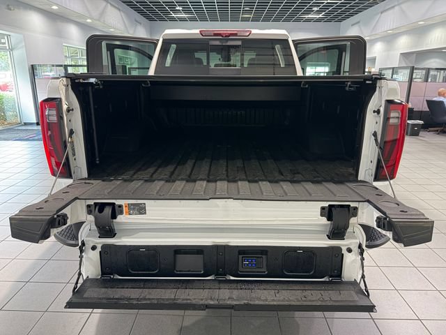 Used 2025 GMC Sierra 2500 Denali Ultimate w/ Max Trailering Package AWD/4WD image 11