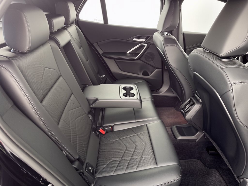 Certified 2026 BMW X2 xDrive28i AWD/4WD image 29