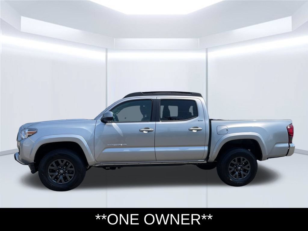 Used 2023 Toyota Tacoma SR5 AWD/4WD image 3