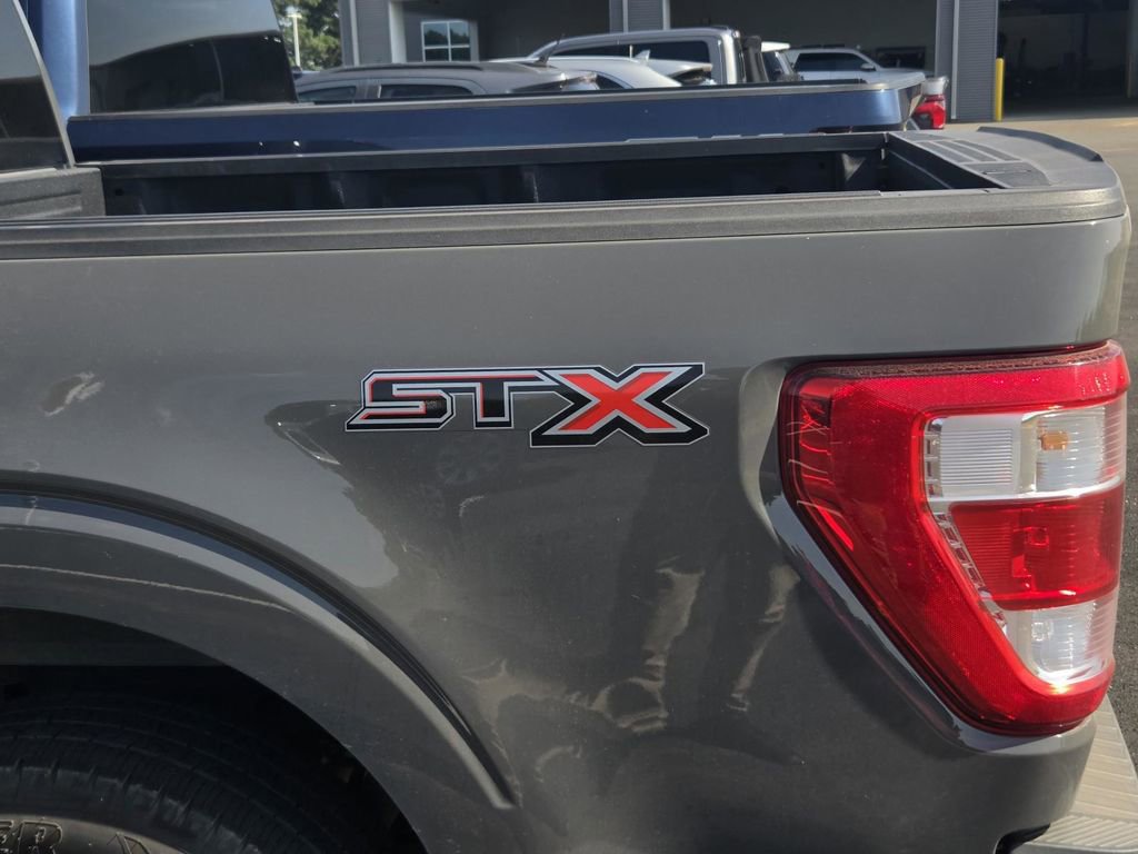 Used 2021 Ford F150 XL w/ STX Appearance Package RWD image 9