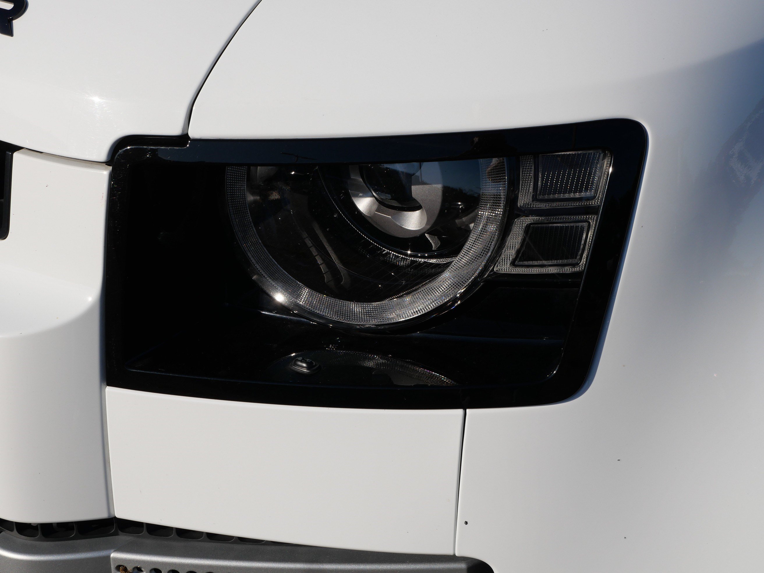 Used 2023 Land Rover Defender 130 SE AWD/4WD image 16
