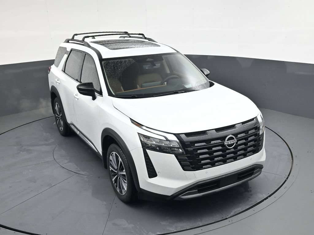 New 2026 Nissan Pathfinder Platinum w/ Cargo Package AWD/4WD image 28