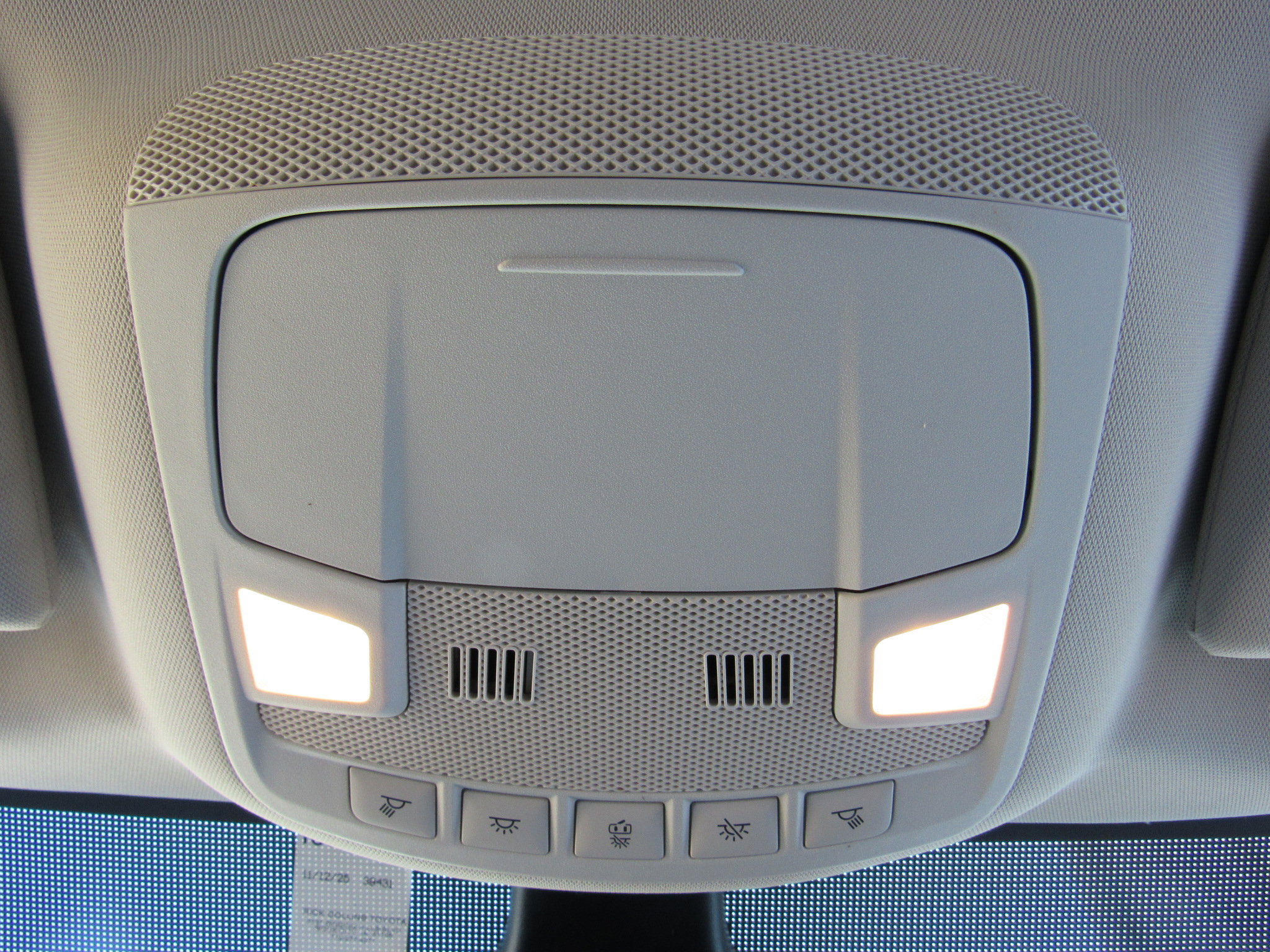 Used 2024 Ford Edge Titanium image 27