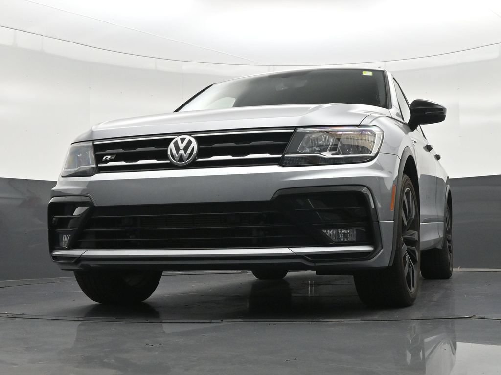 Used 2021 Volkswagen Tiguan SE R-Line FWD image 30