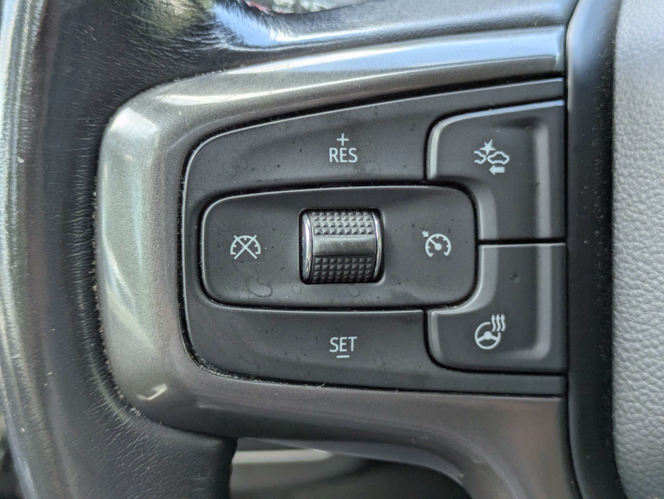 Used 2022 Chevrolet Tahoe RST w/ Luxury Package AWD/4WD image 18