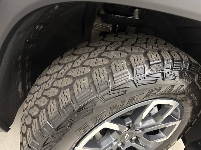 Certified 2025 Chevrolet Equinox ACTIV AWD/4WD image 28
