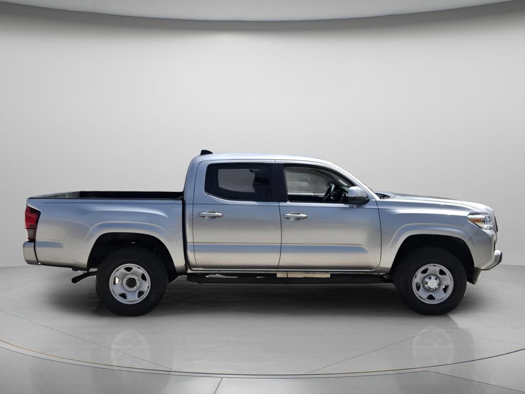 Used 2022 Toyota Tacoma SR w/ SR Convenience Package RWD image 3