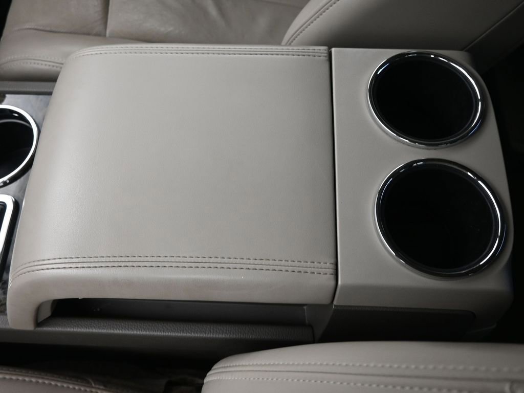 Used 2017 Lincoln Navigator Select image 35