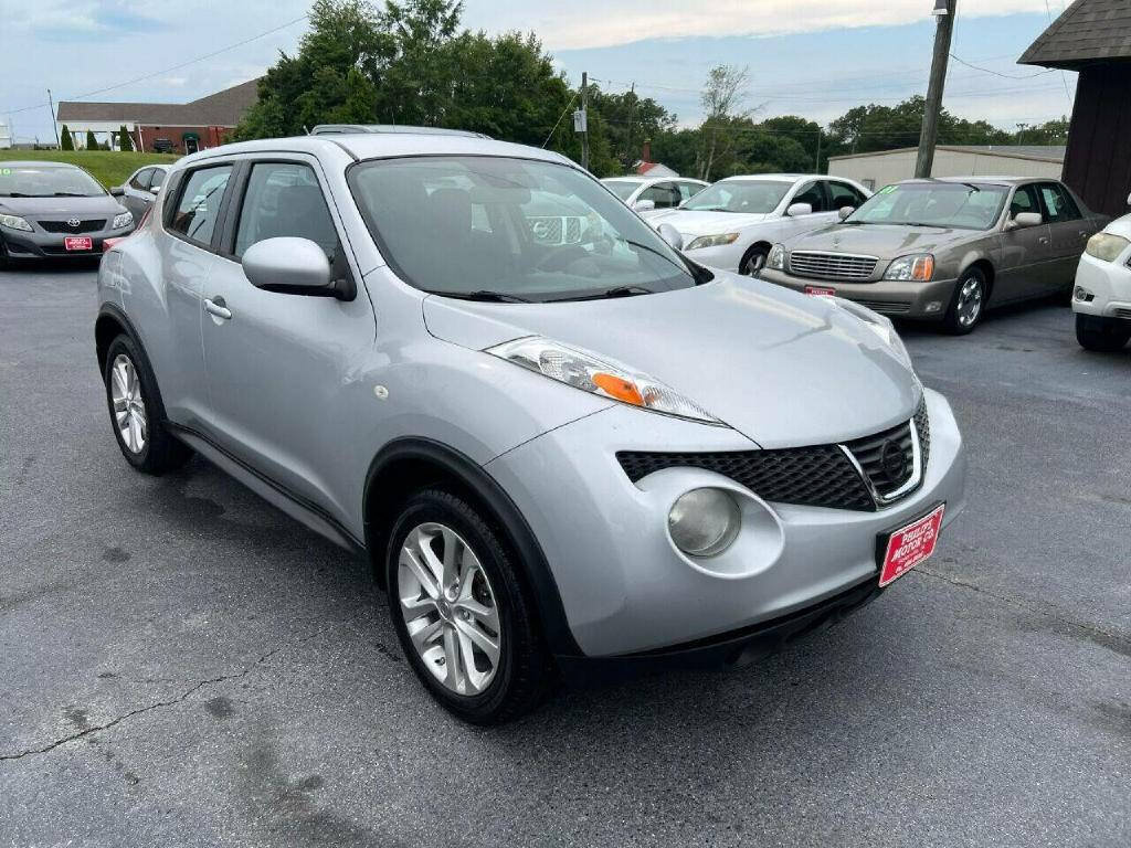 Used 2014 Nissan Juke S FWD image 2