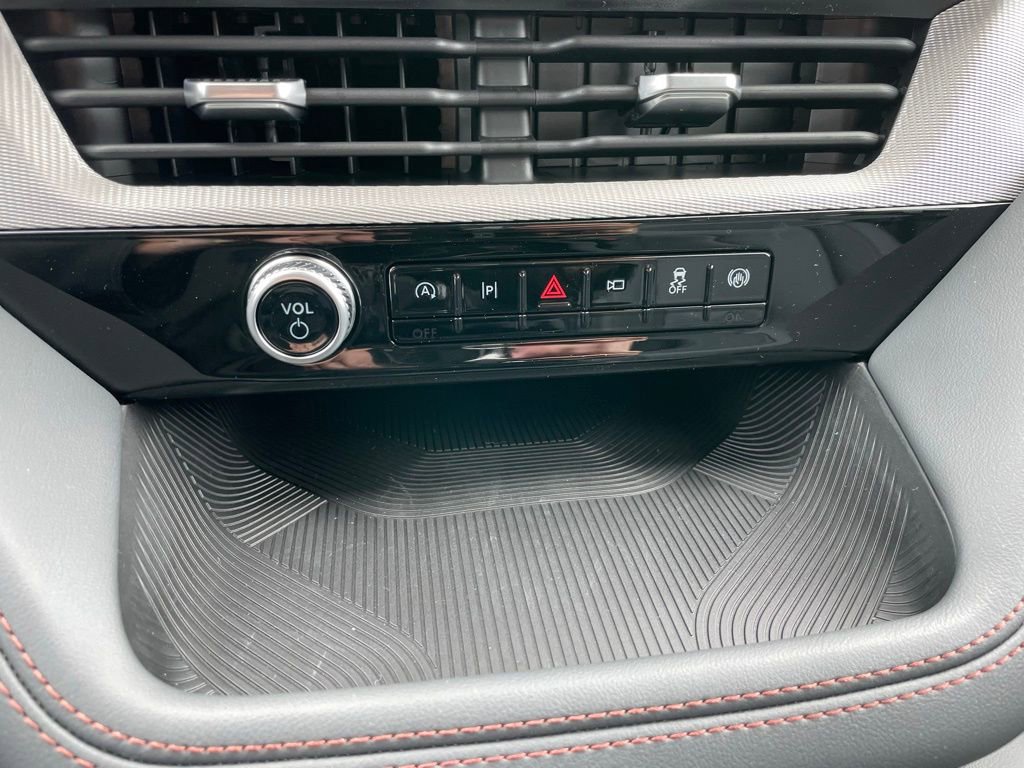 New 2026 Ford Explorer Active w/ Active Comfort Package image 13