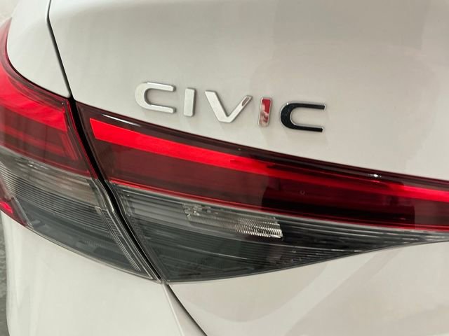 Used 2022 Honda Civic Touring image 6