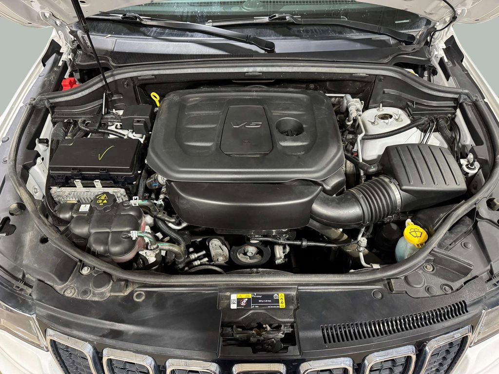 Used 2021 Jeep Grand Cherokee Limited w/ Luxury Group II image 27