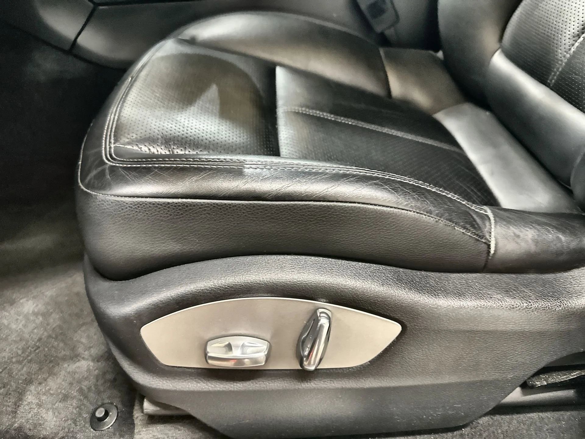 Used 2017 Porsche Macan S image 14