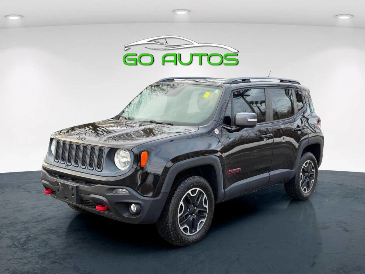 Used 2015 Jeep Renegade Trailhawk image 1