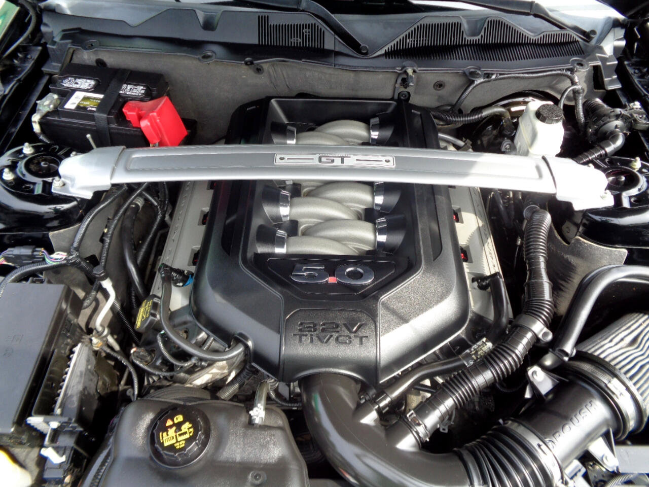 Used 2014 Ford Mustang GT image 31