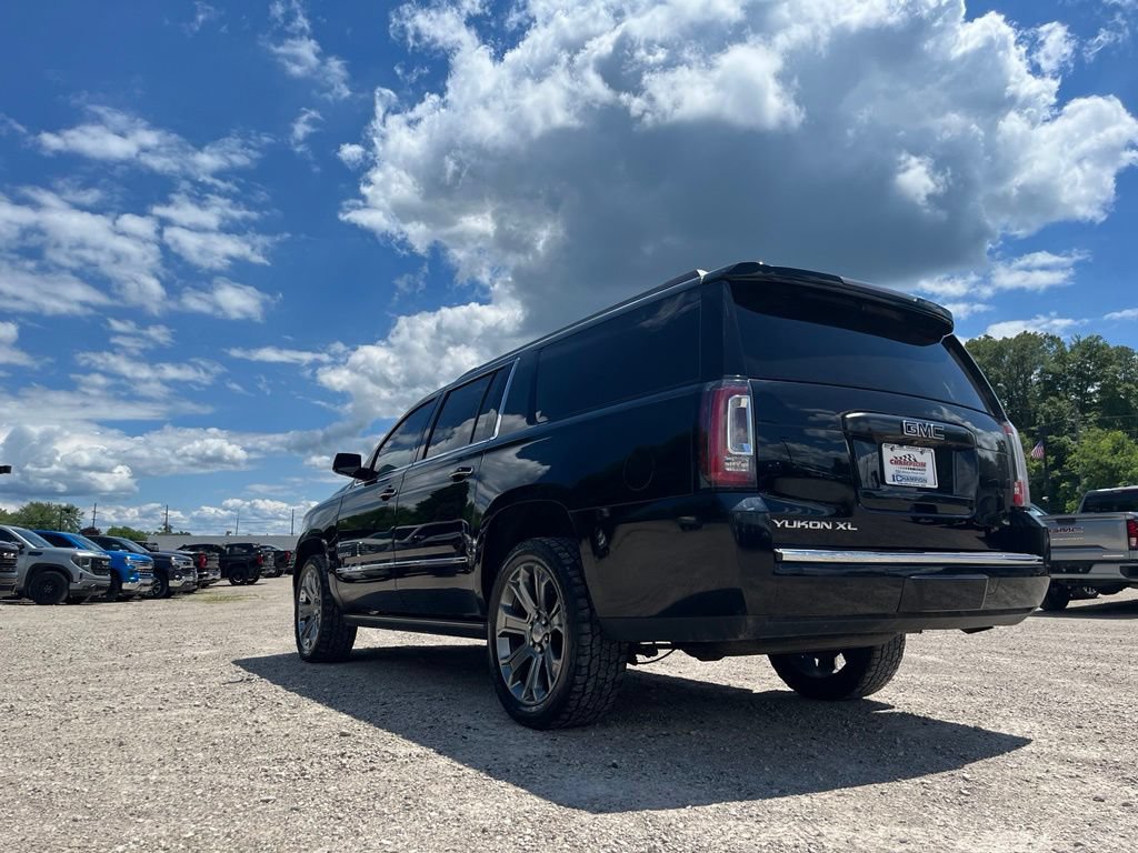Used 2018 GMC Yukon XL Denali AWD/4WD image 10