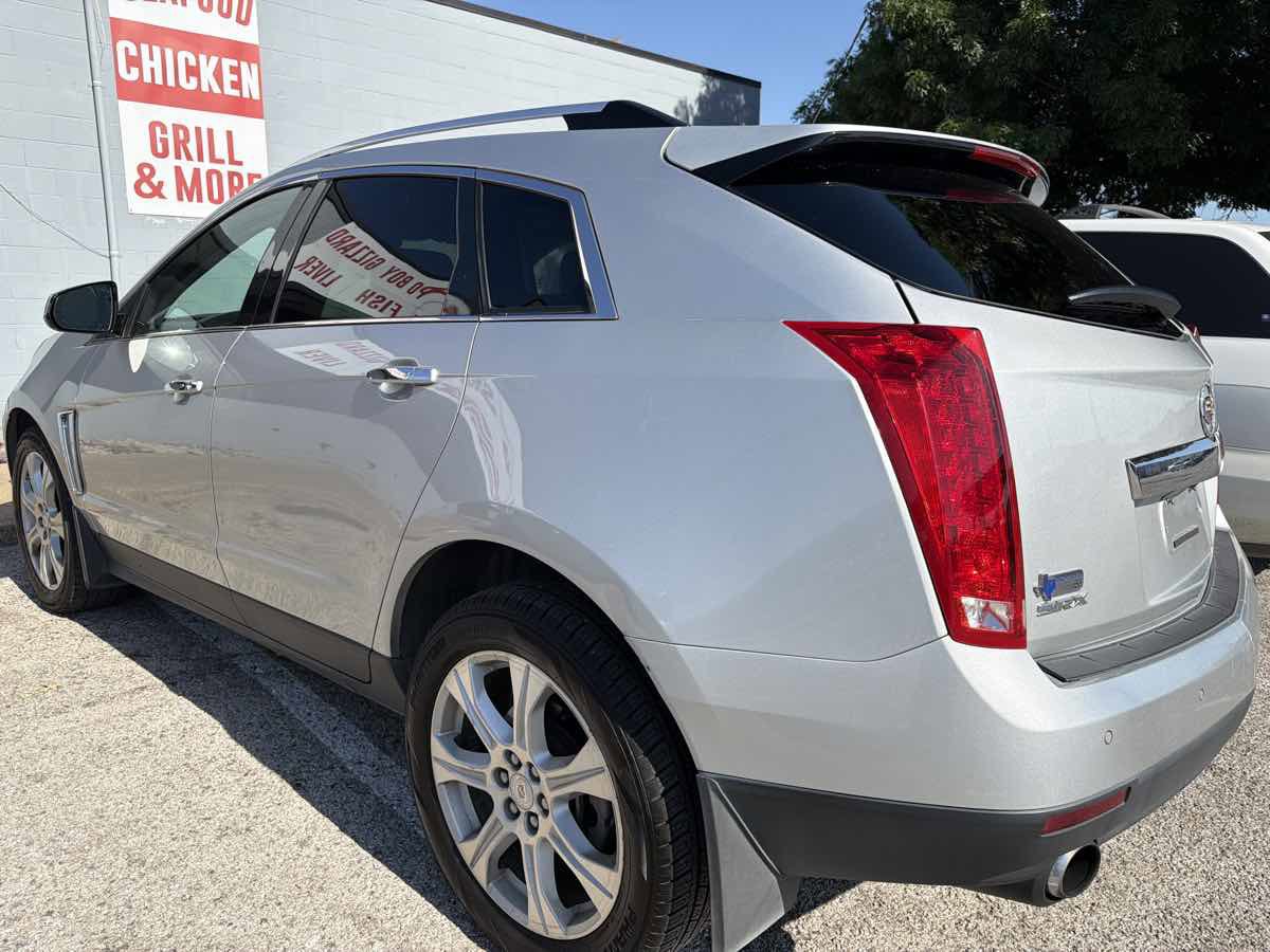 Used 2015 Cadillac SRX Performance w/ Driver Assist Package FWD image 4