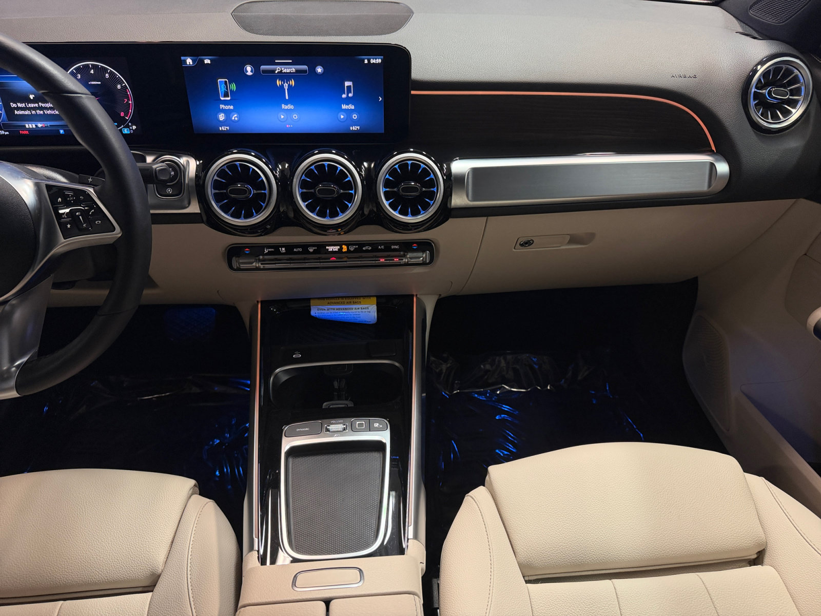 Used 2026 Mercedes-Benz GLB 250 image 12