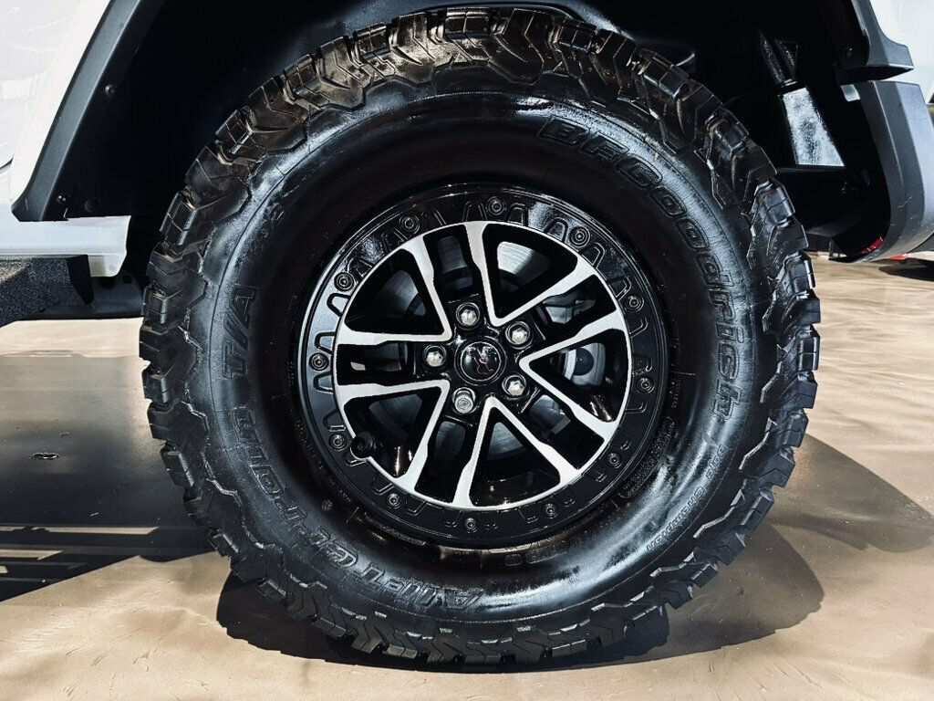 Used 2024 Jeep Wrangler Unlimited Rubicon AWD/4WD image 29