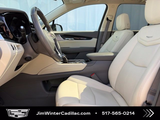 Used 2021 Cadillac XT6 Premium Luxury AWD/4WD image 26